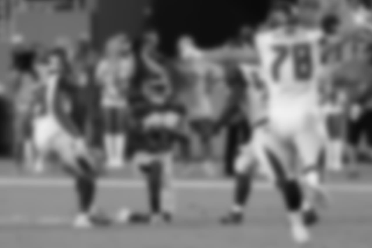 Bucs vs. Dolphins
