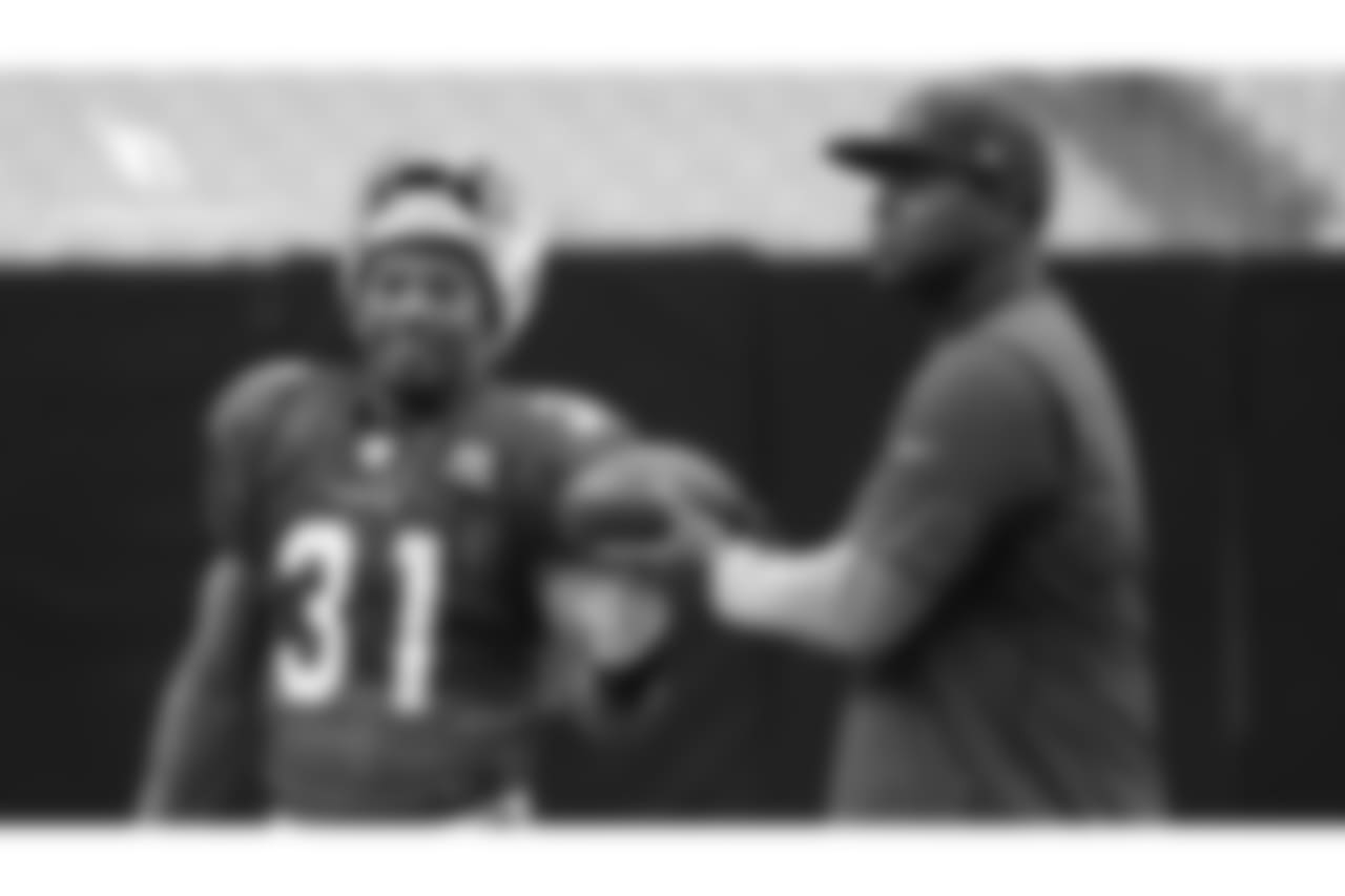 RB David Johnson (left) and QB coach Byron Leftwich
