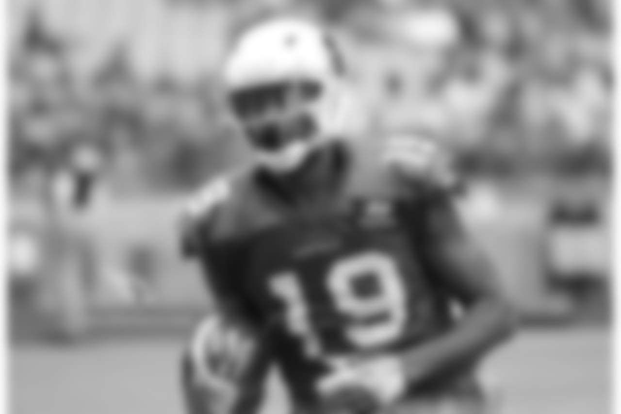 WR Carlton Agudosi