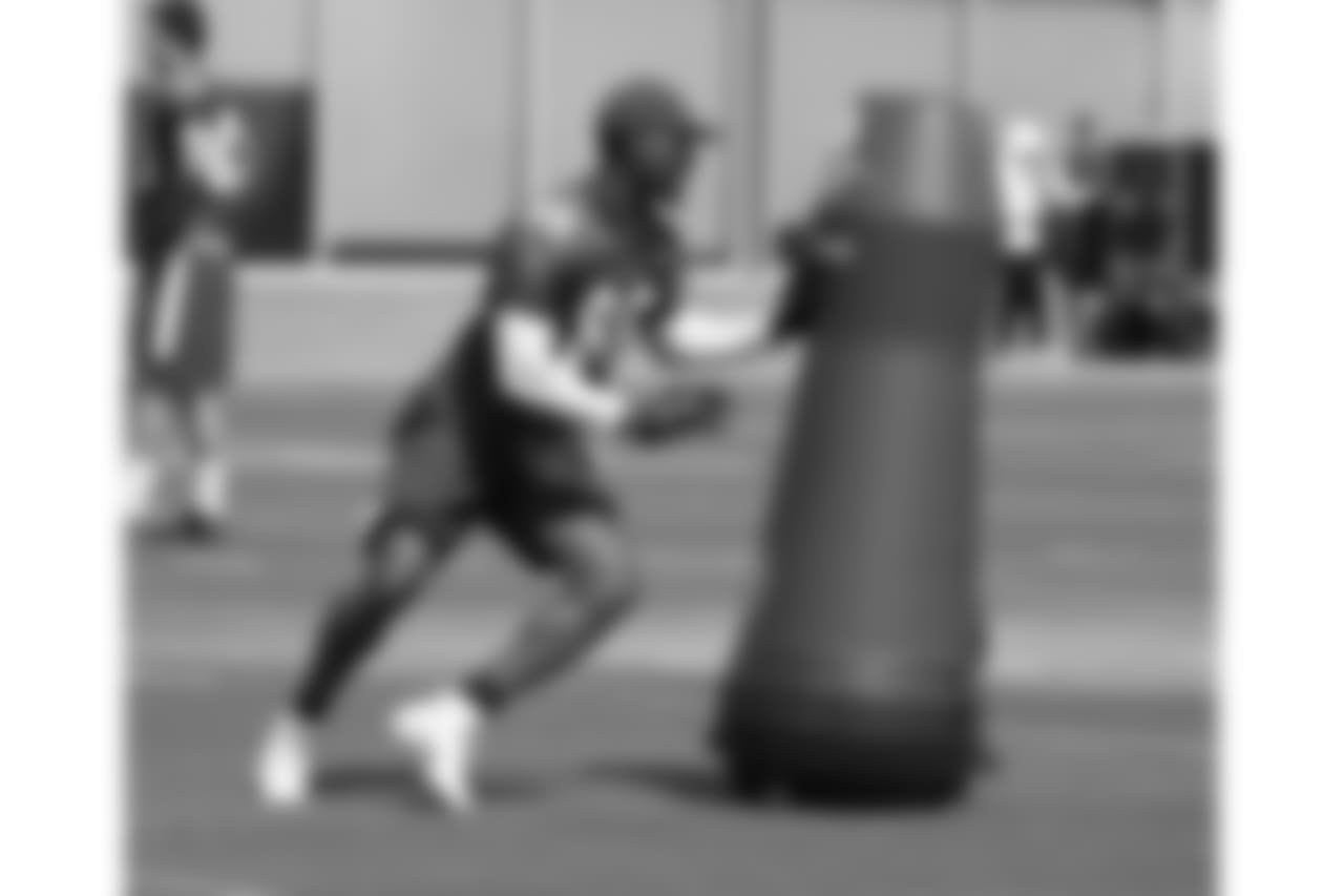 TE Ricky Seals-Jones