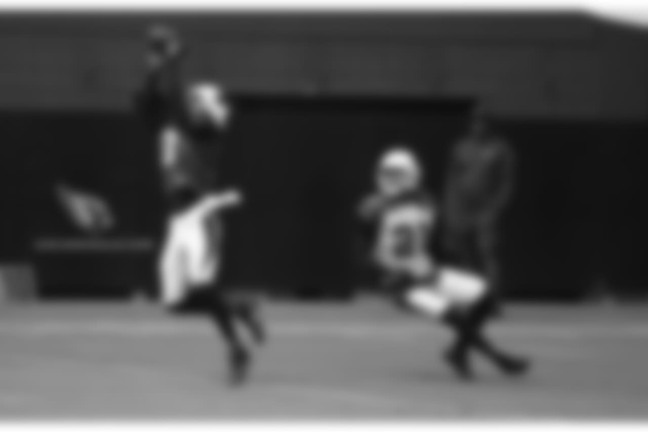 WR Jaron Brown makes the catch in front of CB Patrick Peterson