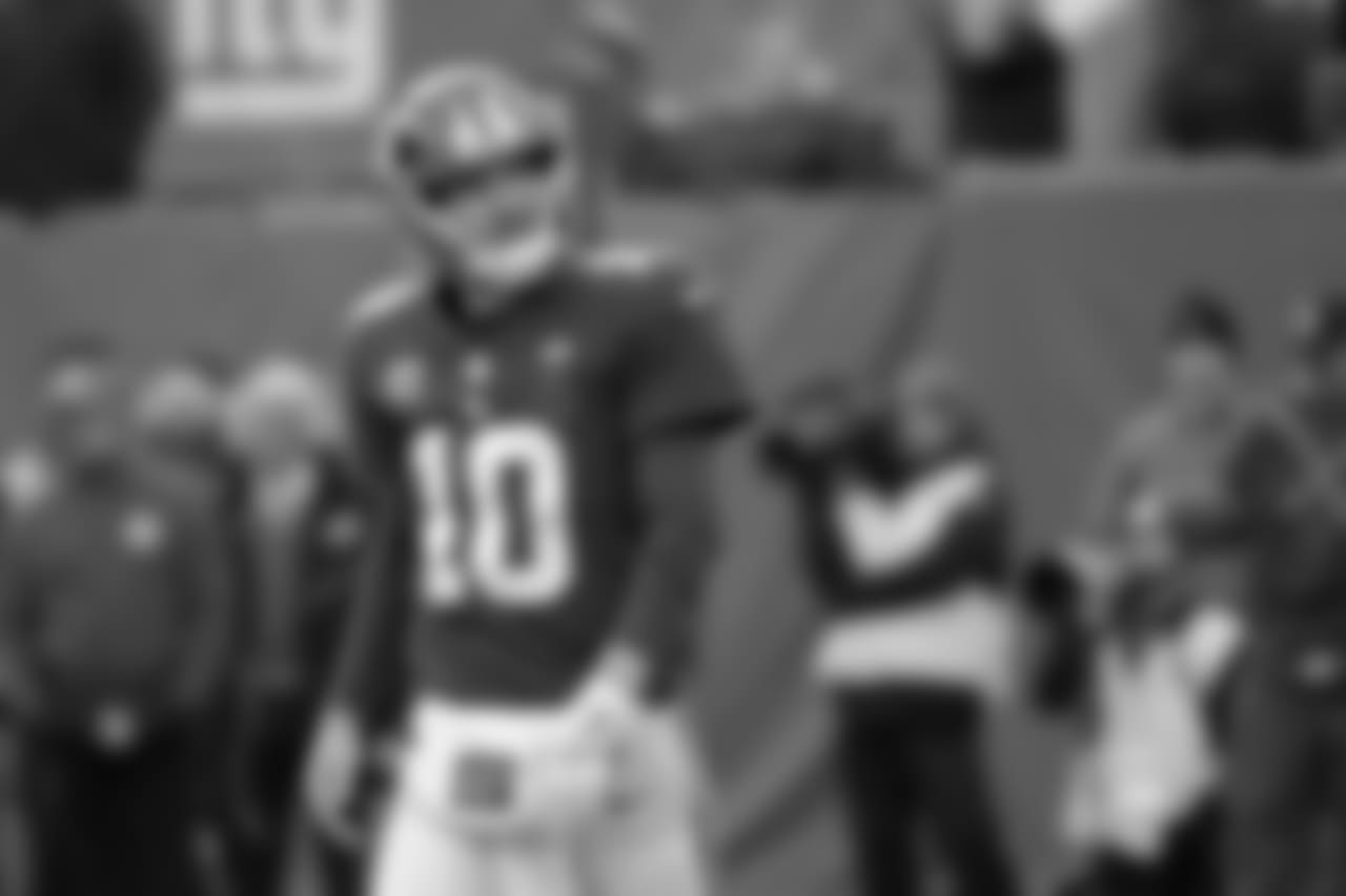 QB Eli Manning