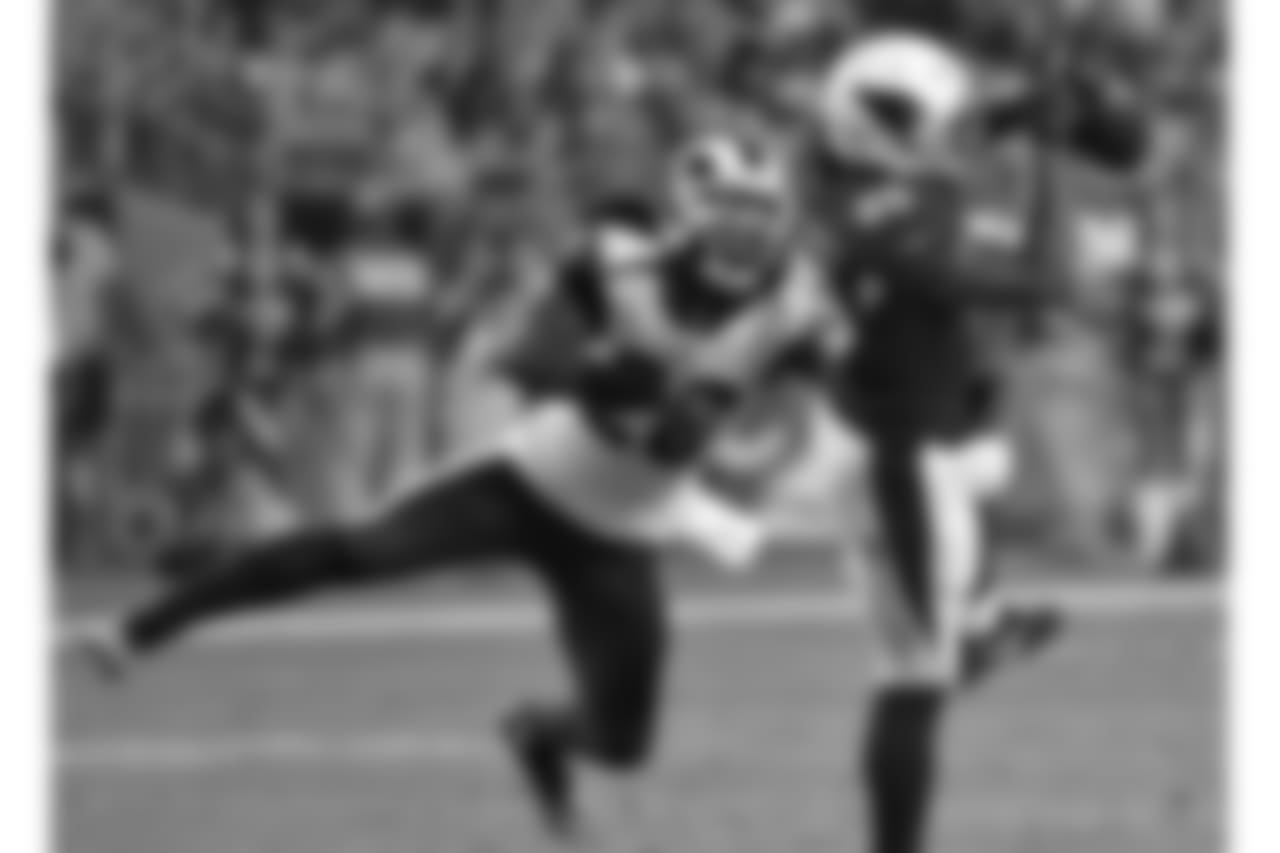 Cardinals TE Ricky Seals-Jones hauls in a pass from QB Blaine Gabbert