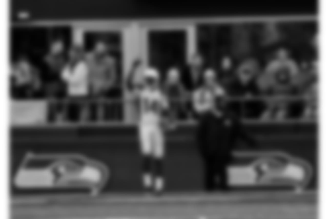 WR J.J. Nelson celebrates his long touchdown catch