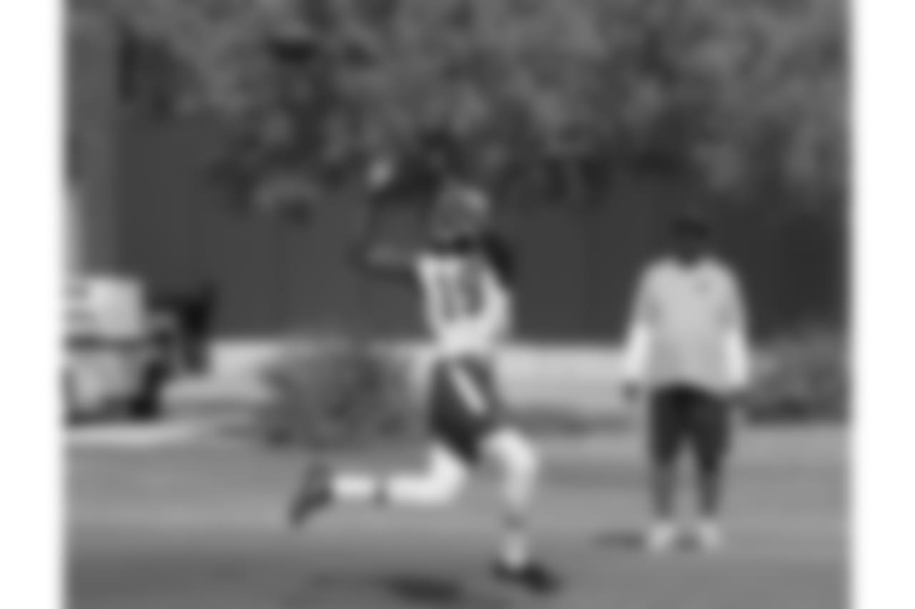 WR Carlton Agudosi