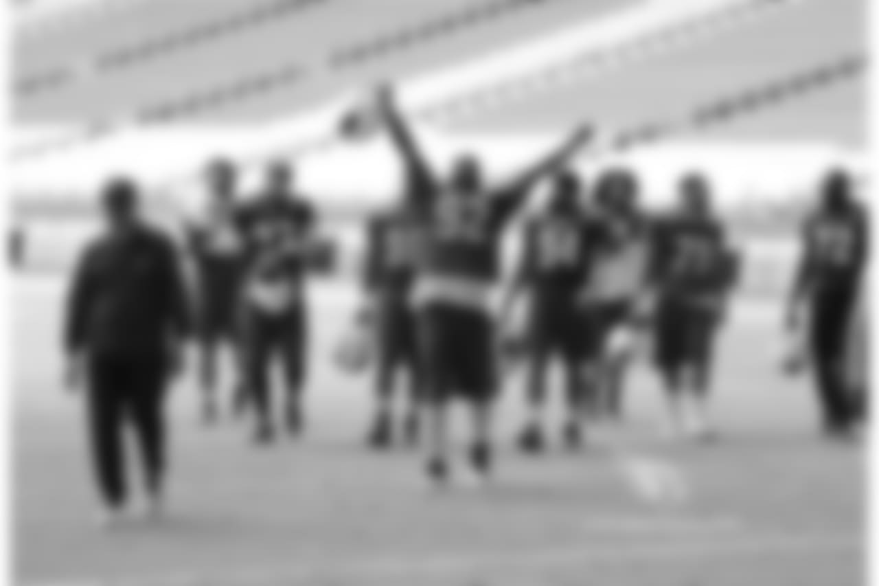 Day 22: DT Frostee Rucker celebrates the last day of Cards Camp