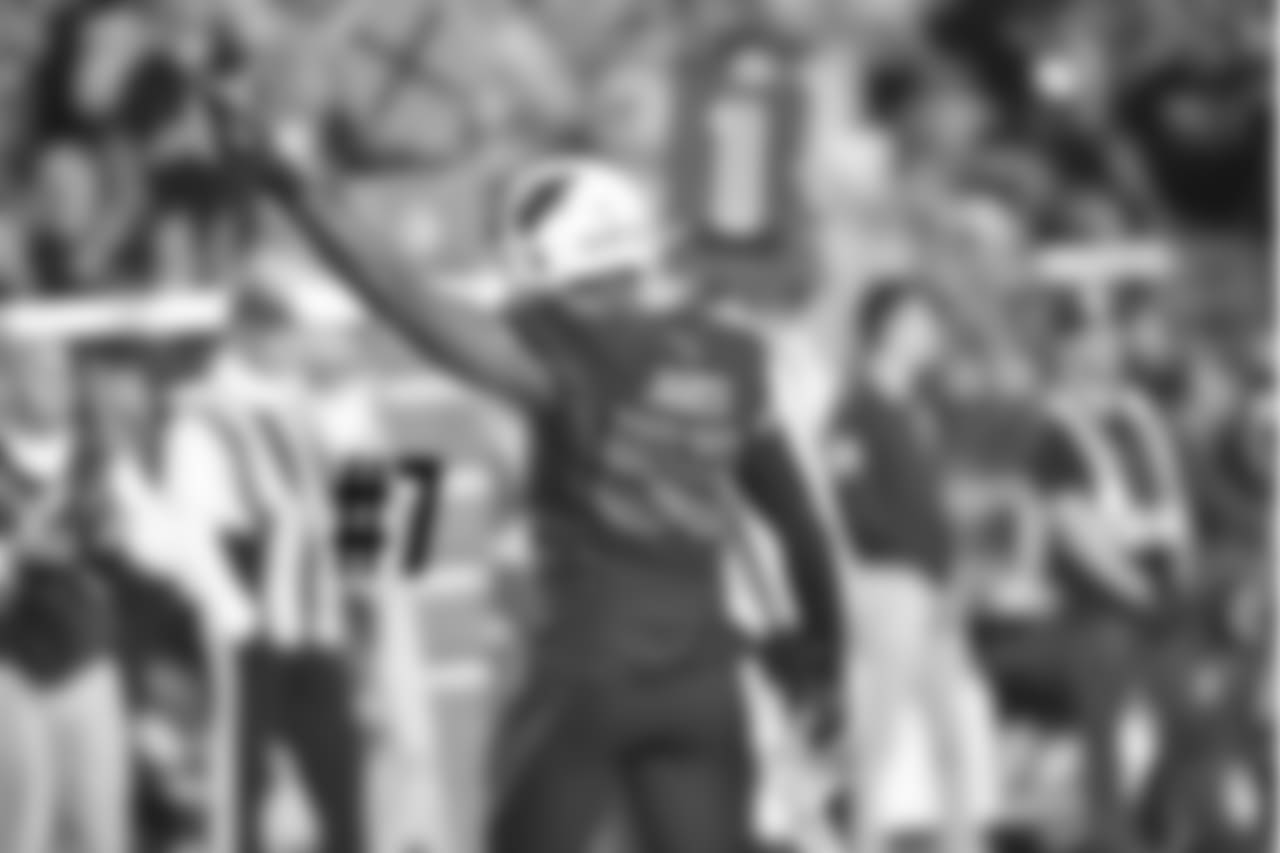 LB Chandler Jones