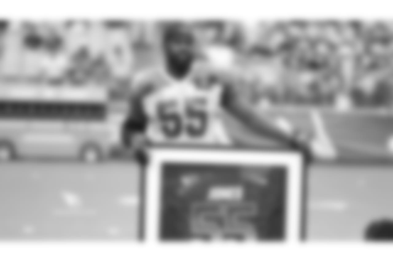 DE Chandler Jones receives his Pro Bowl jersey