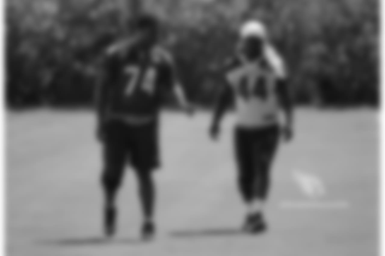 T D.J. Humphries and DE Markus Golden