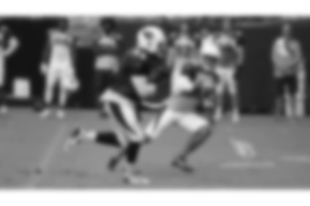 FB Derrick Coleman breaks into the clear.