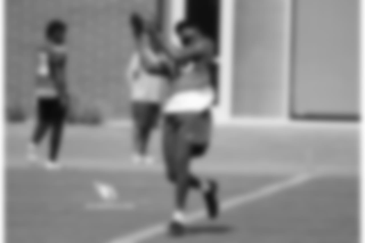 WR Carlton Agudosi