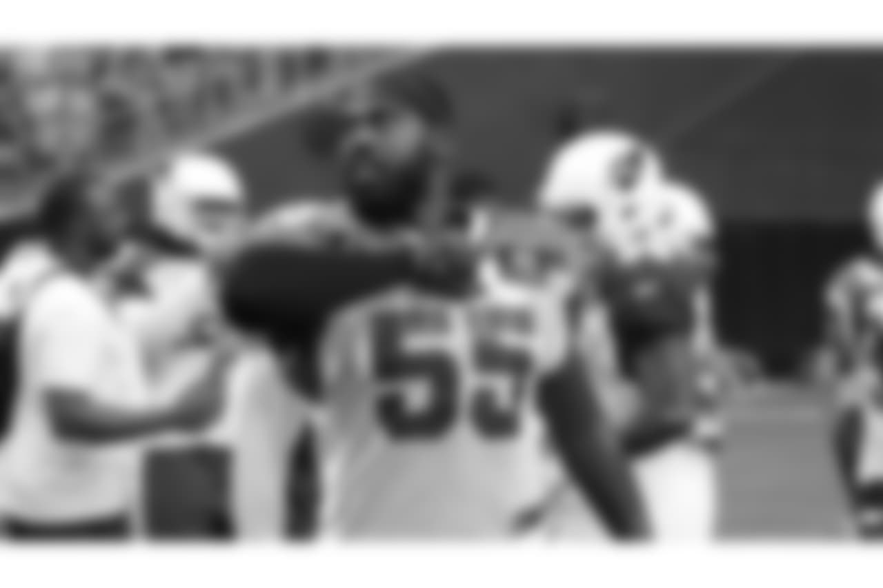 DE Chandler Jones