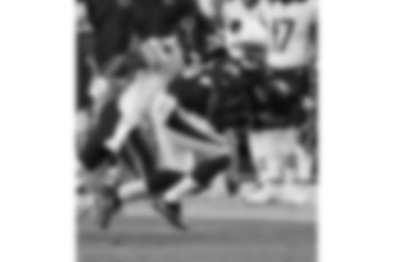 RB Andre Ellington makes the grab