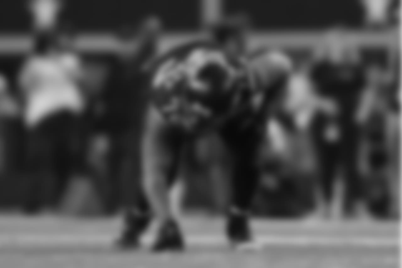 DE Michael Bennett
