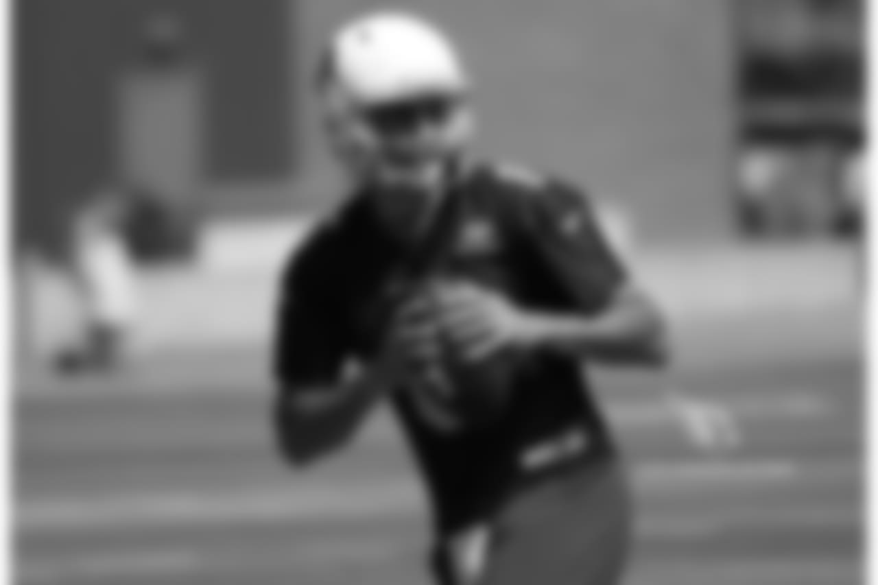 QB Chad Kanoff