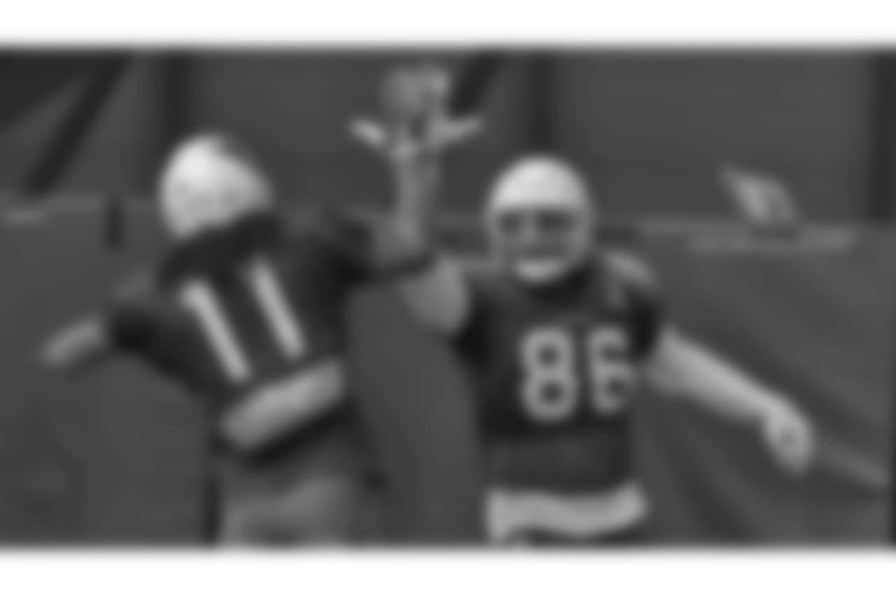 WR Larry Fitzgerald congratulates TE Ricky Seals-Jones.