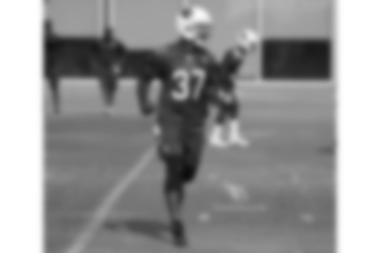 CB Jumal Rolle