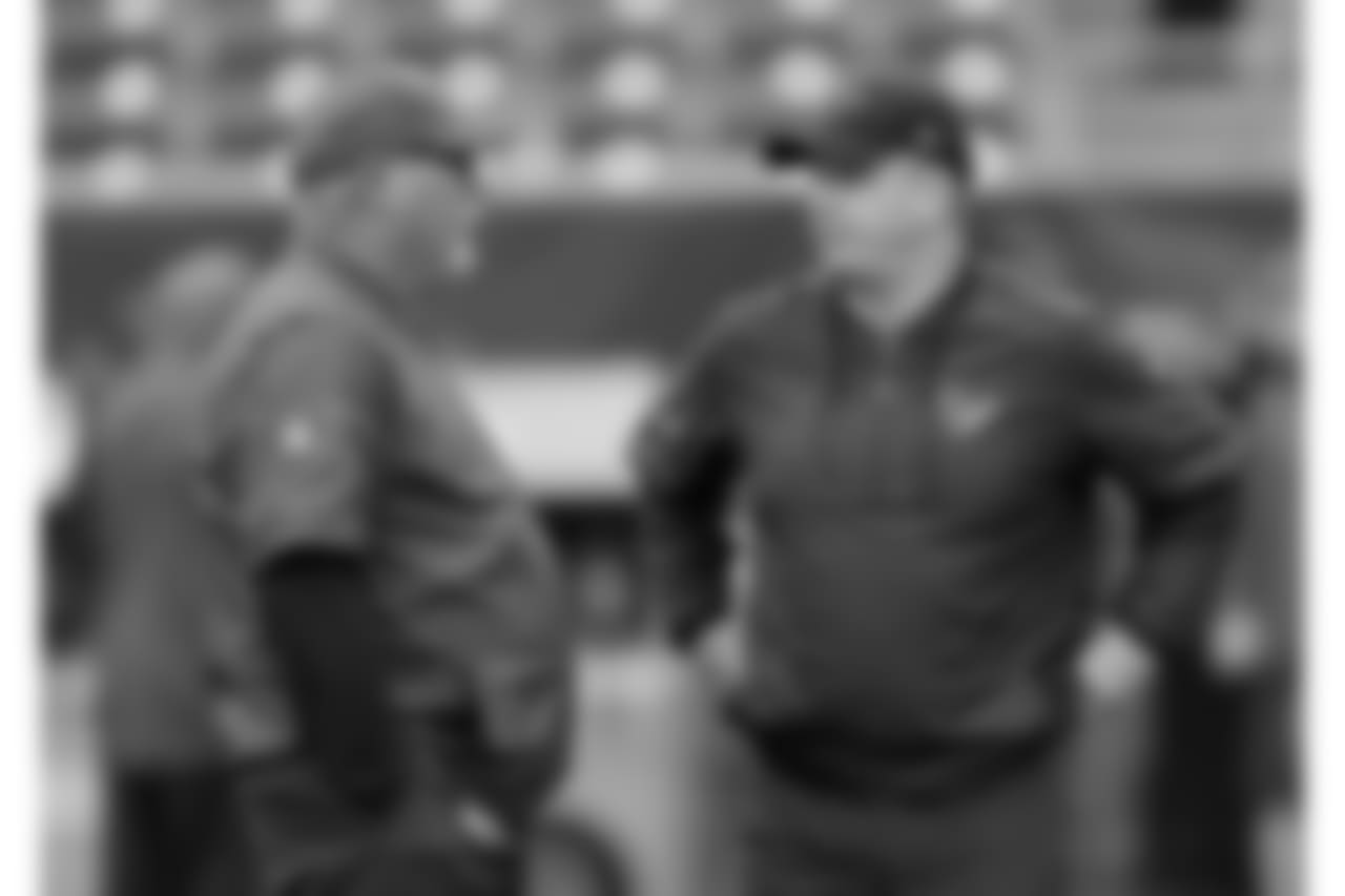 Bill O'Brien (right) and Bruce Arians before the game