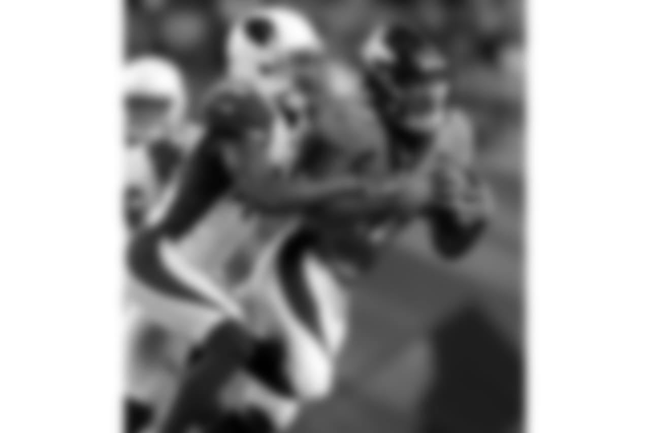 CB Gump Hayes on defense