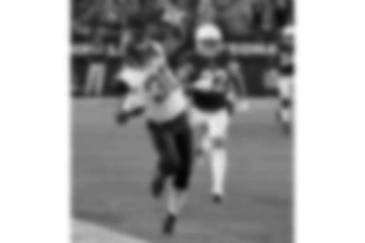 Corey Grant with the kick return for Jacksonville