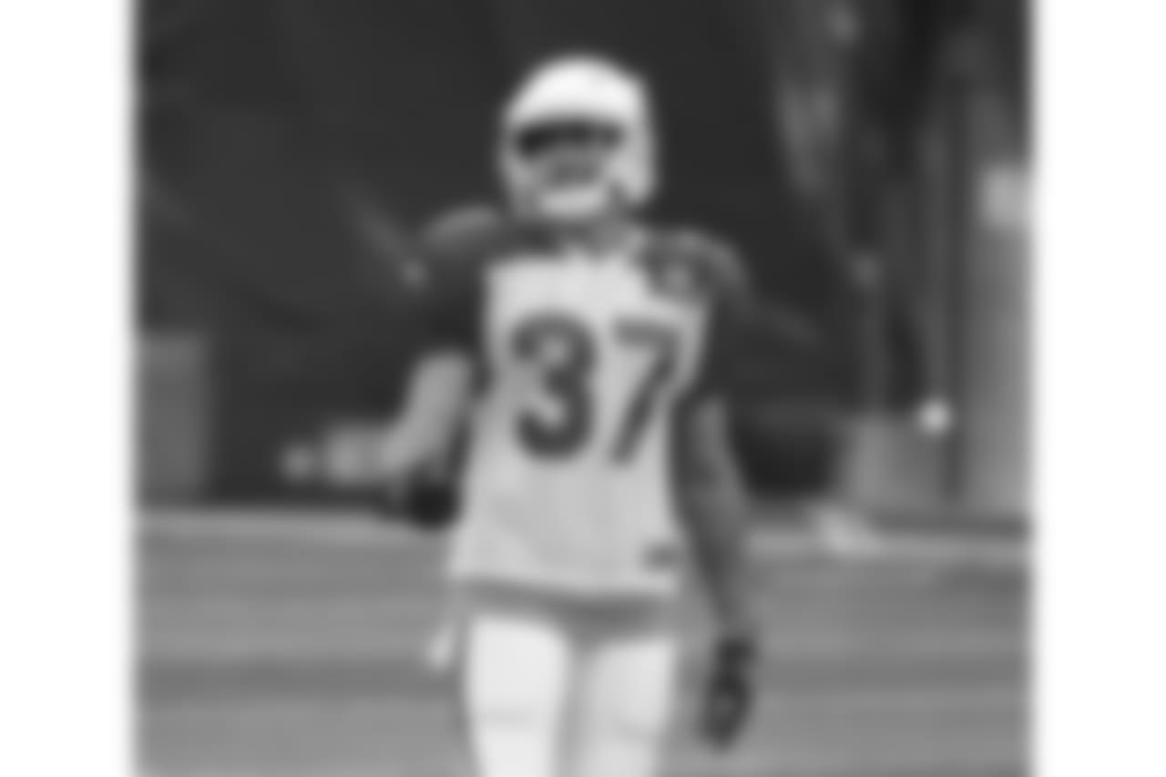RB D.J. Foster