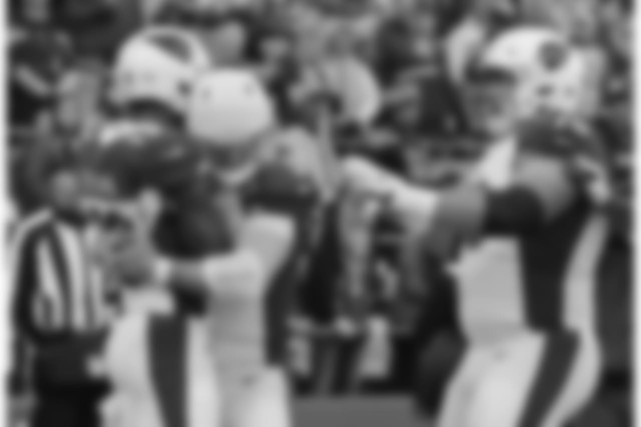 QB Drew Stanton hugs WR Jaron Brown after they connected on a touchdown