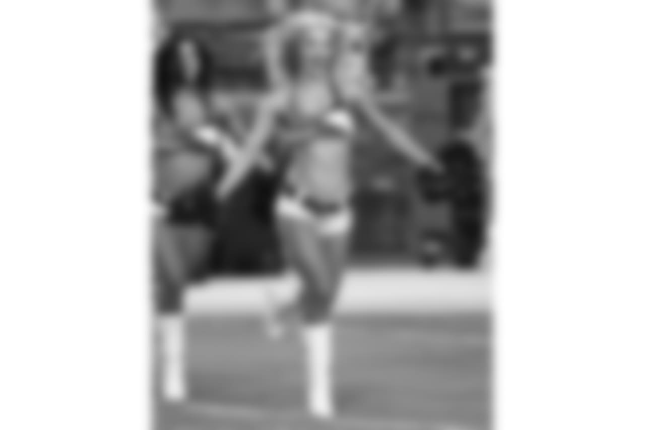 Cardinals cheerleaders perform
