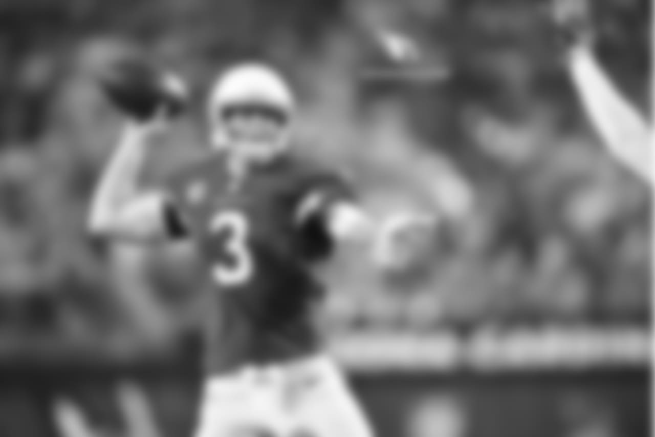 QB Carson Palmer: 164-of-267 passing for 1,978 yards, 9 TD, 7 INT