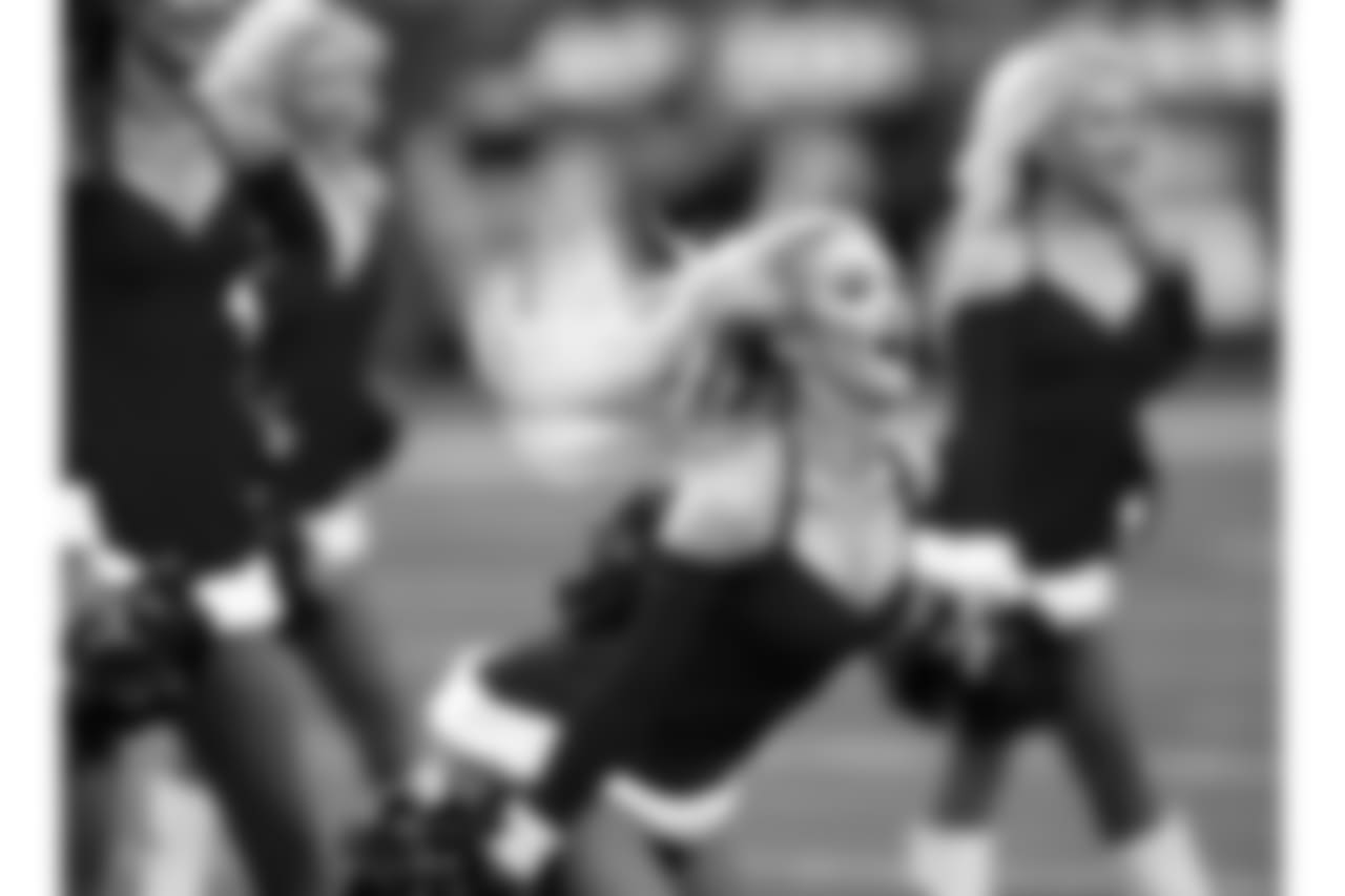 Cardinals cheerleaders perform