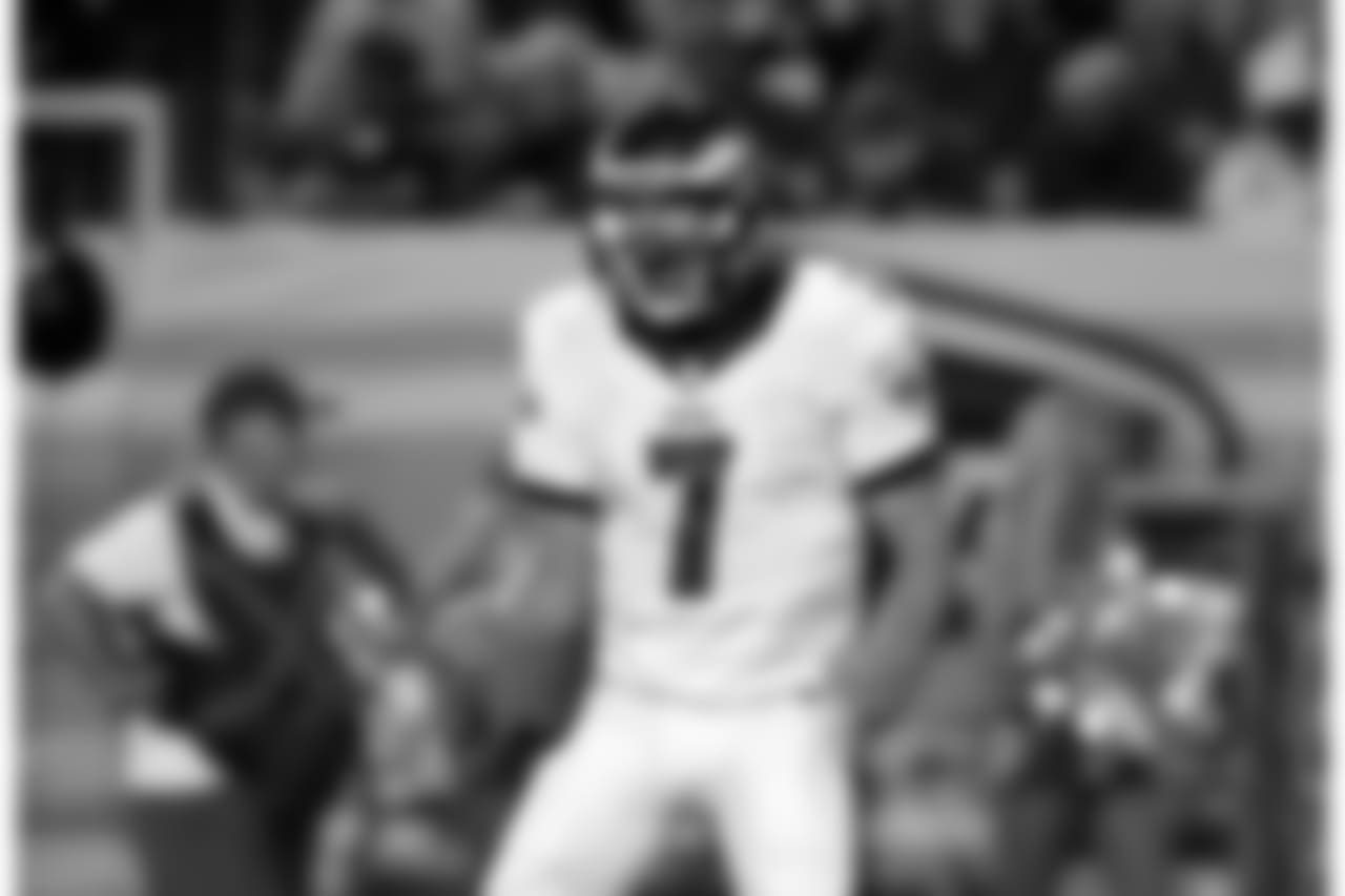 Sam Bradford with the Eagles