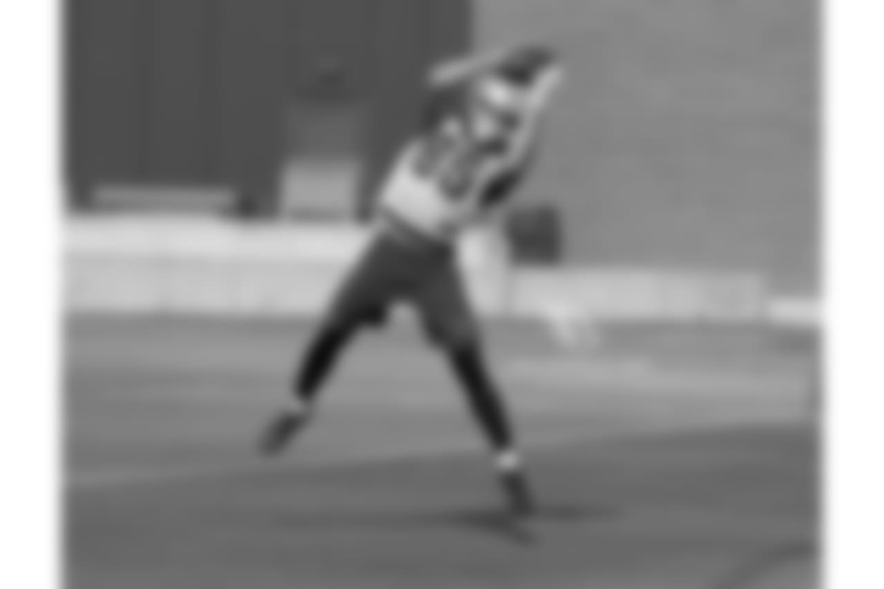 WR Krishawn Hogan
