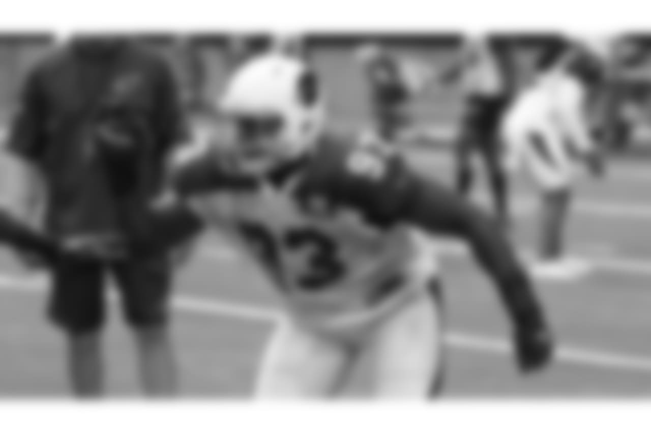 DE Arthur Moats