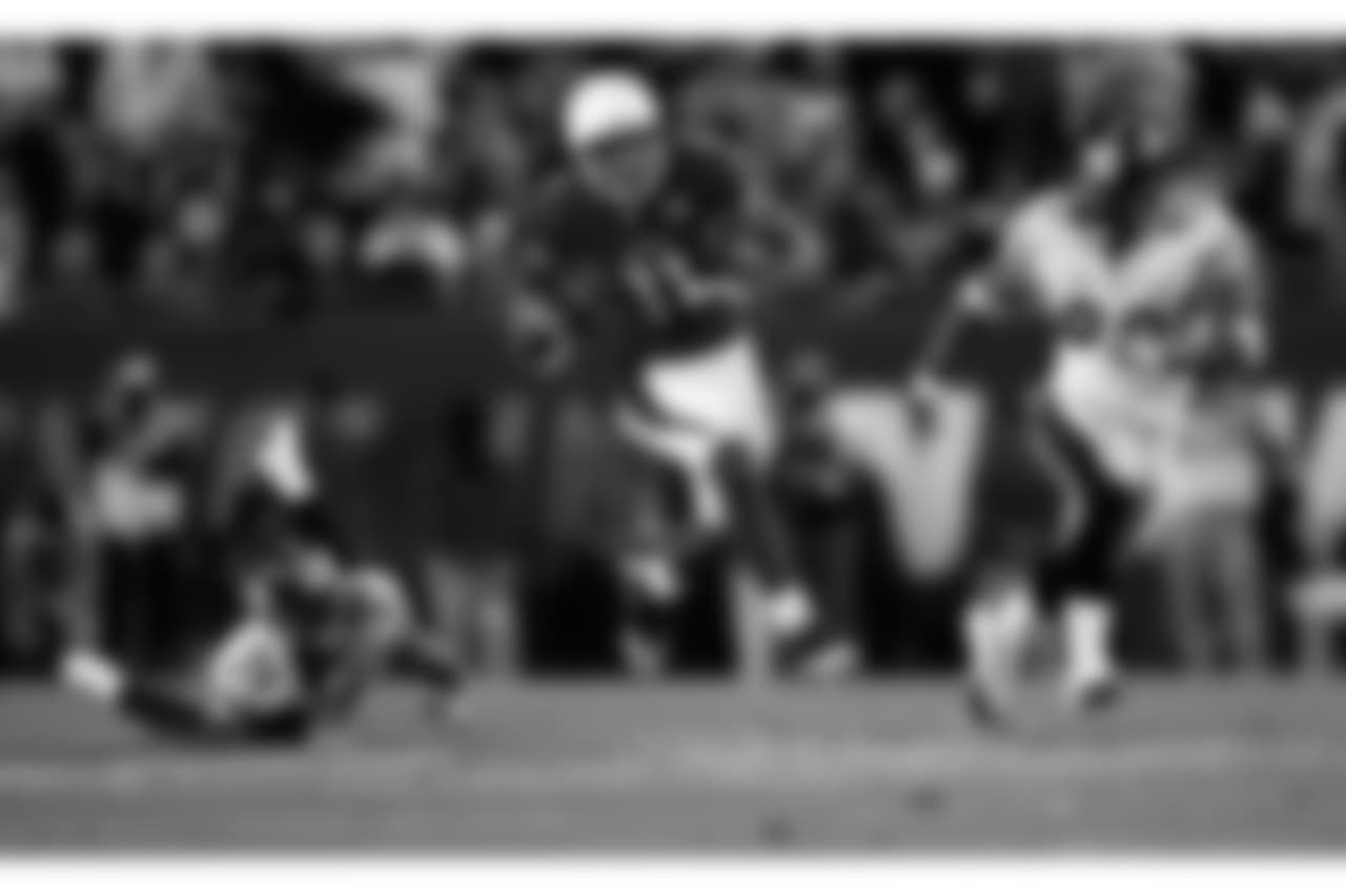 Fitzgerald breaks loose for his 64-yard touchdown catch in the Super Bowl