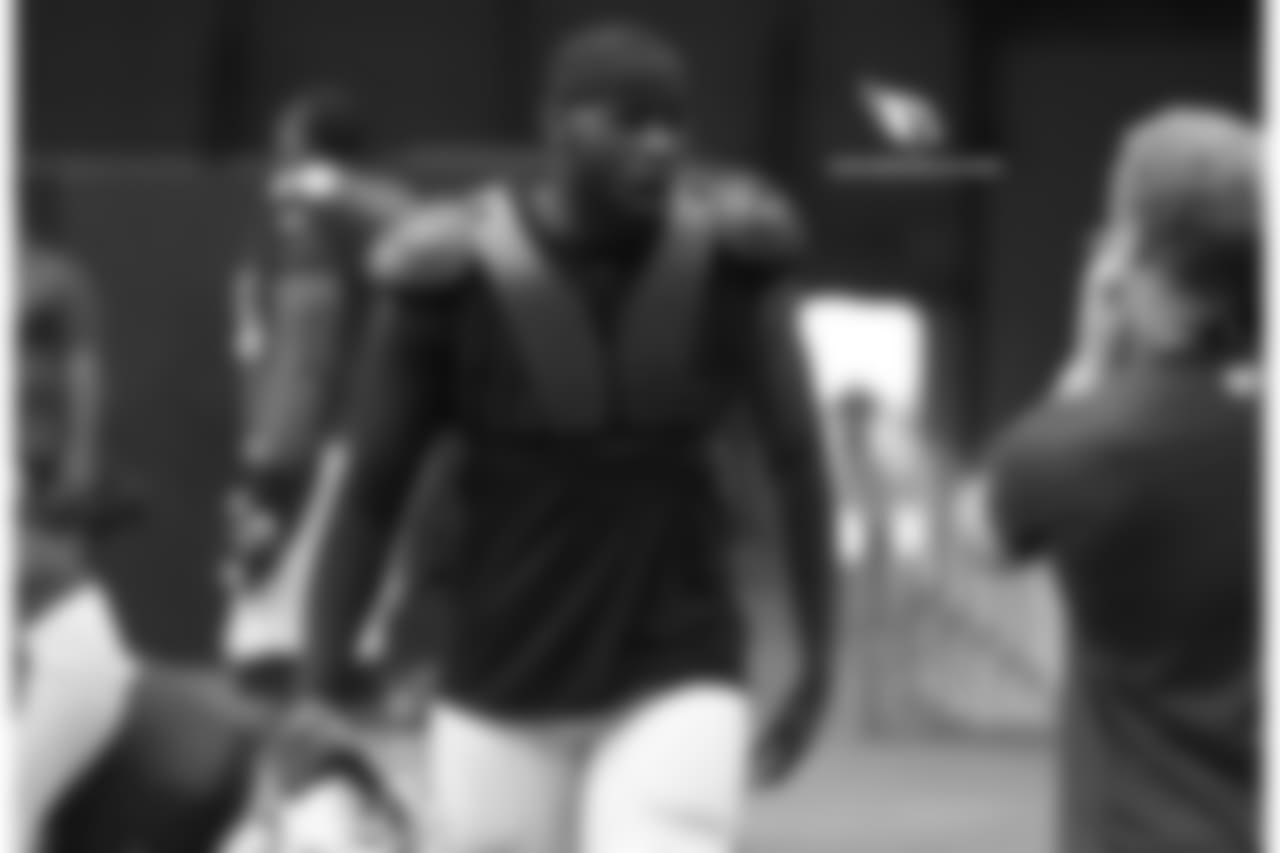 LB Chandler Jones