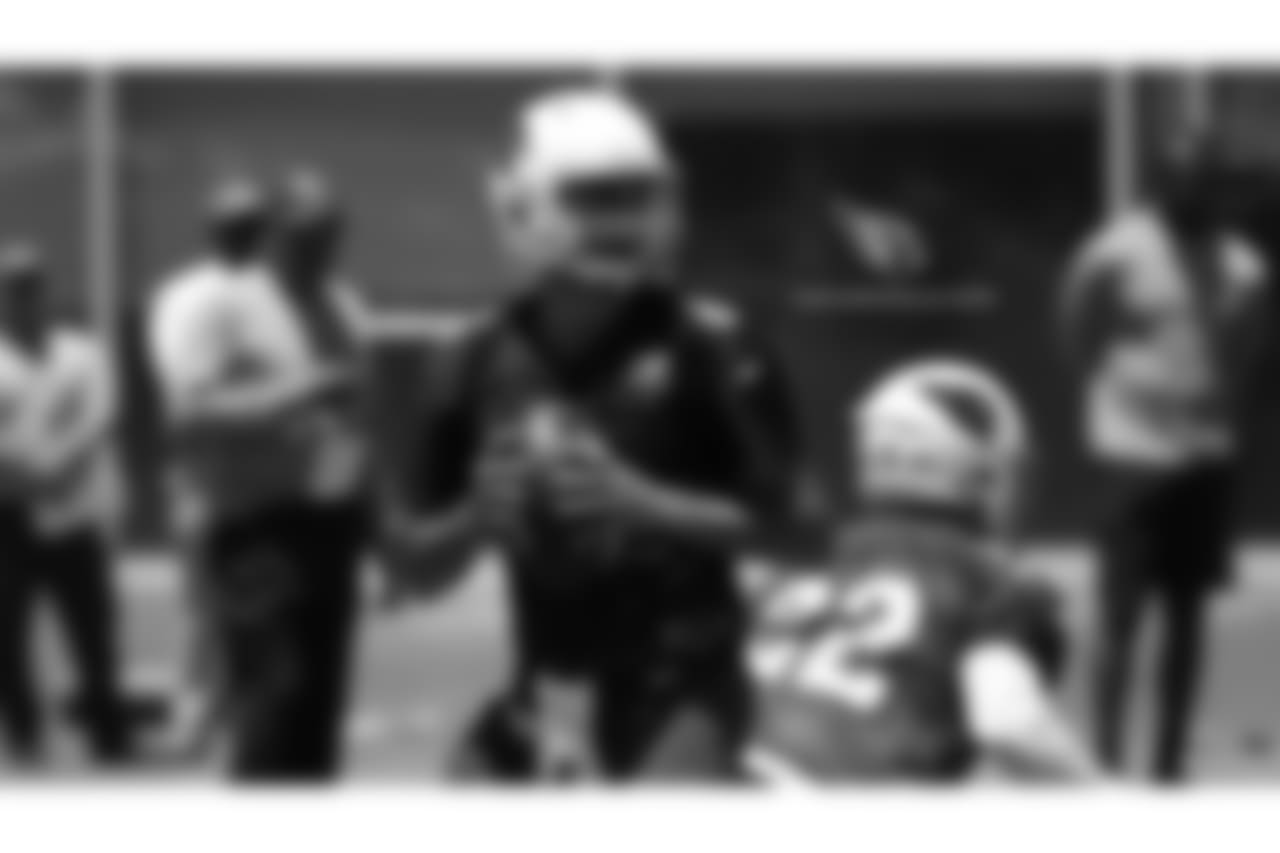 QB Chad Kanoff