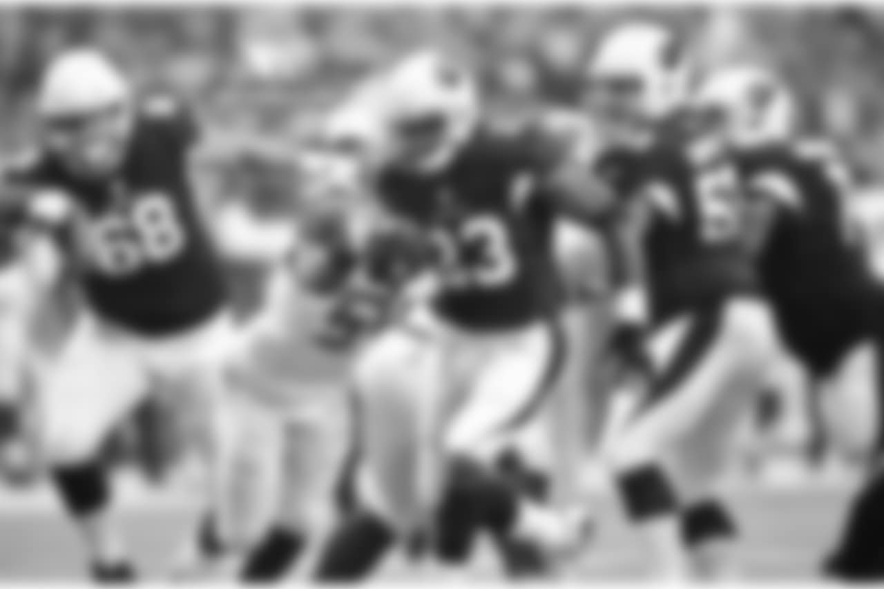 Adrian Peterson's 27-yard TD run vs. the Bucs