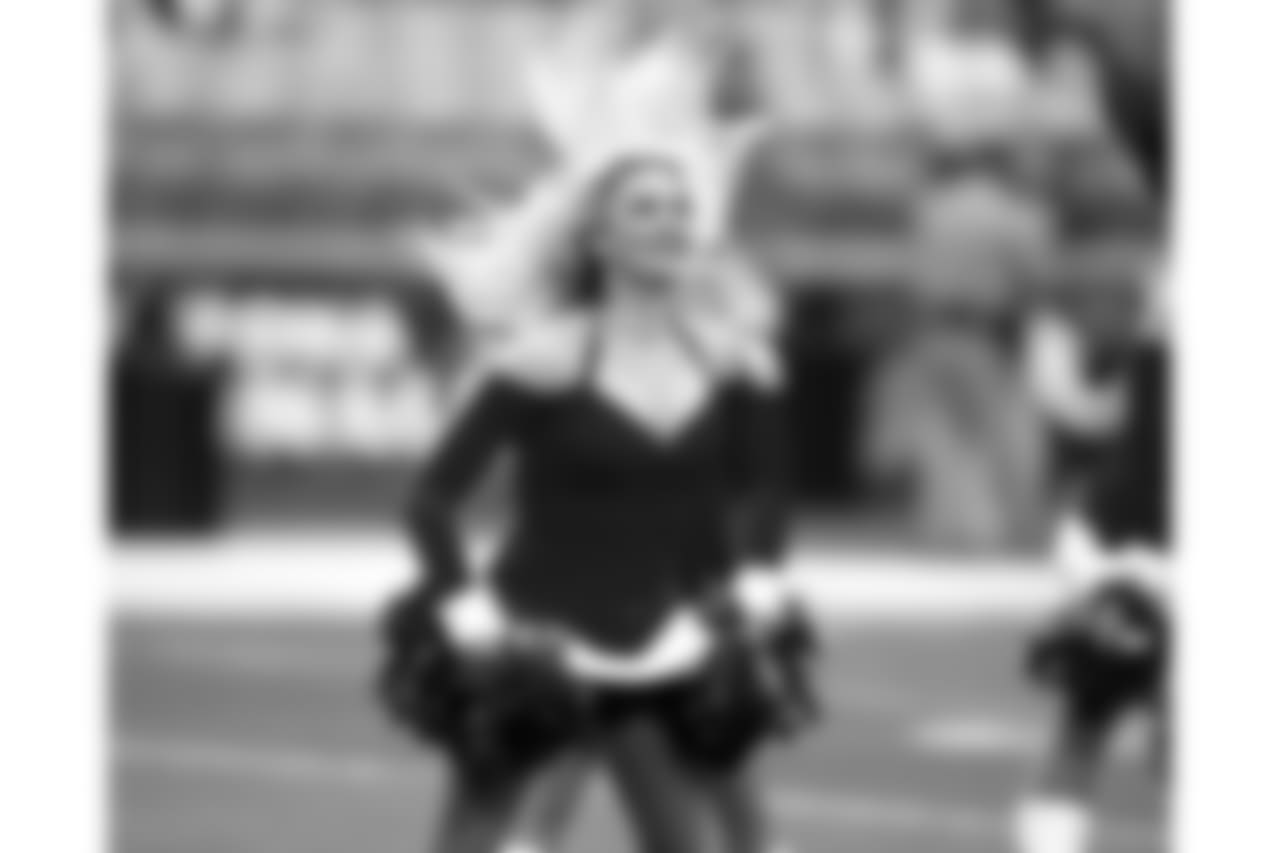 Cardinals cheerleaders perform