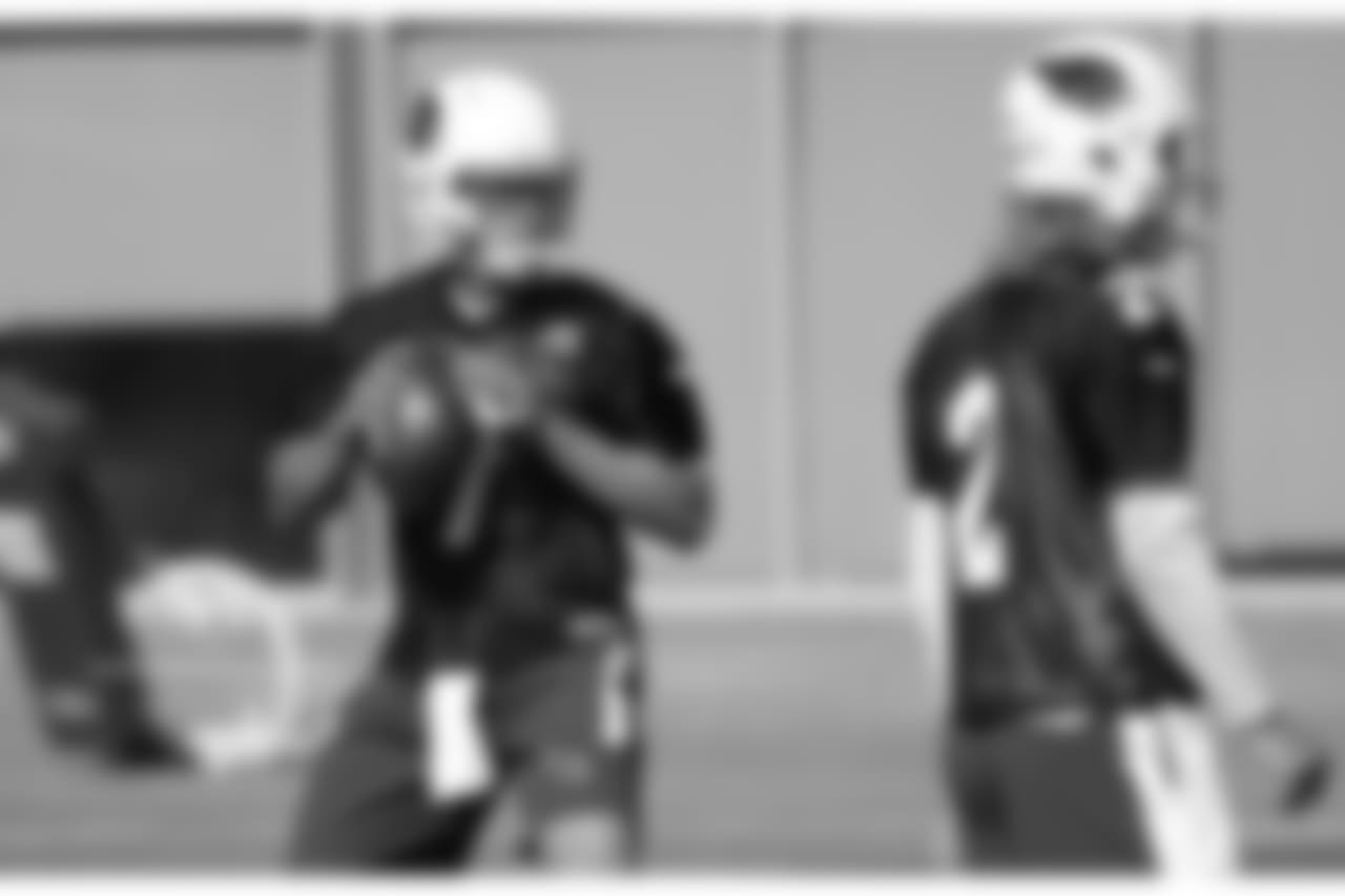 QB Blaine Gabbert