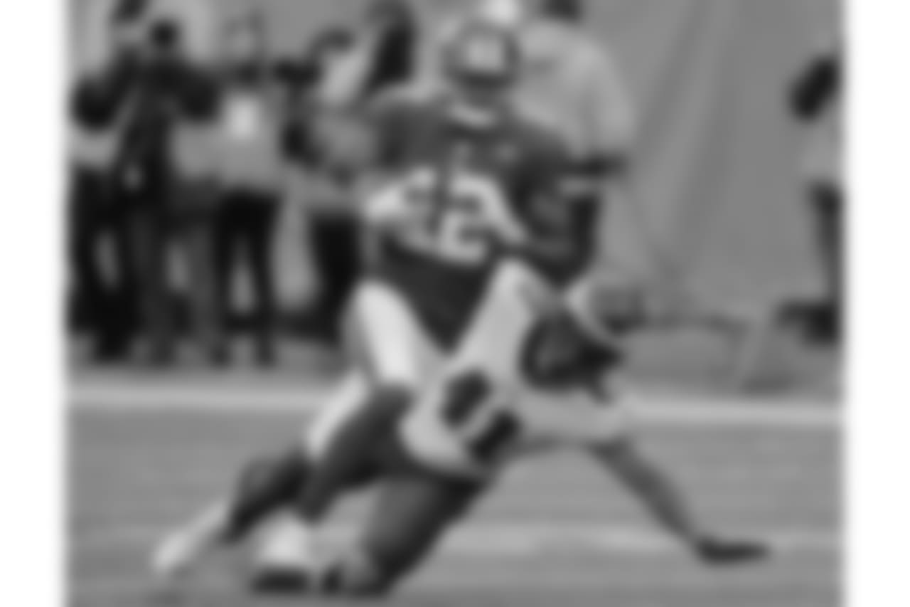 WR Tavarres King