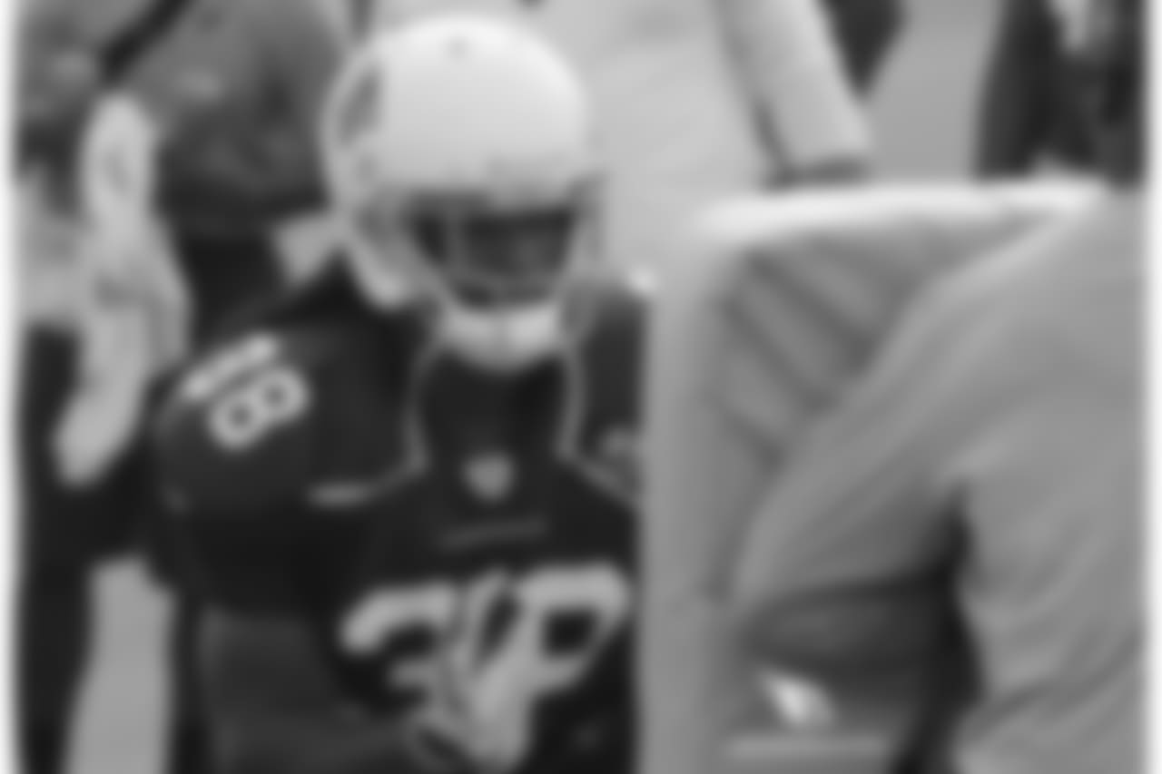 RB Andre Ellington in a pass-protection drill