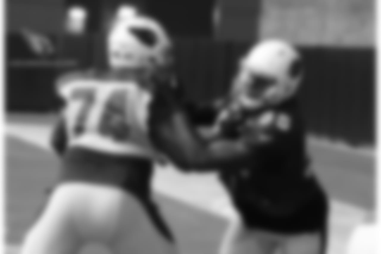 T D.J. Humphries vs. LB Chandler Jones