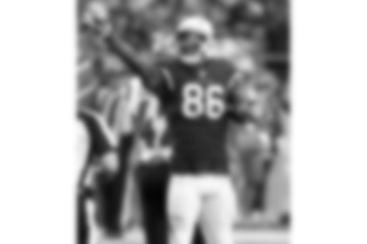 TE Ricky Seals-Jones