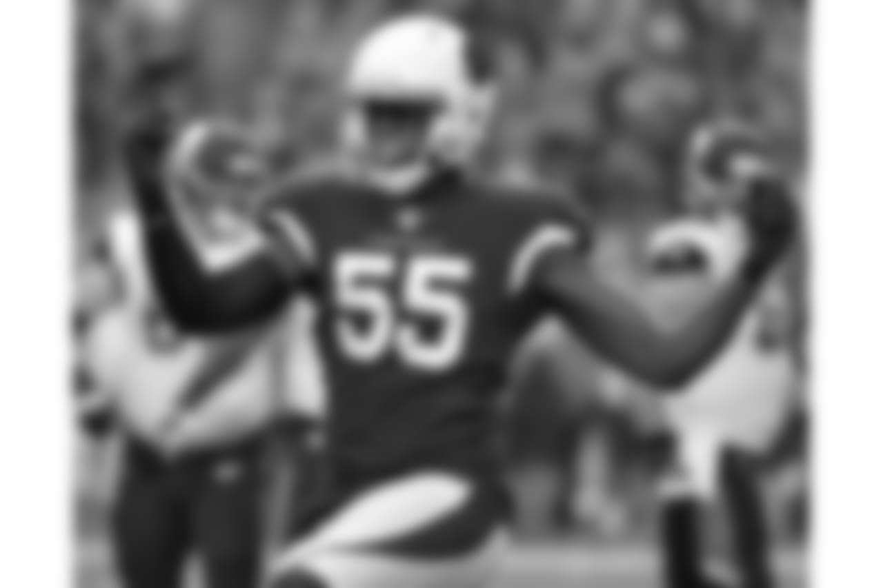 LB Chandler Jones