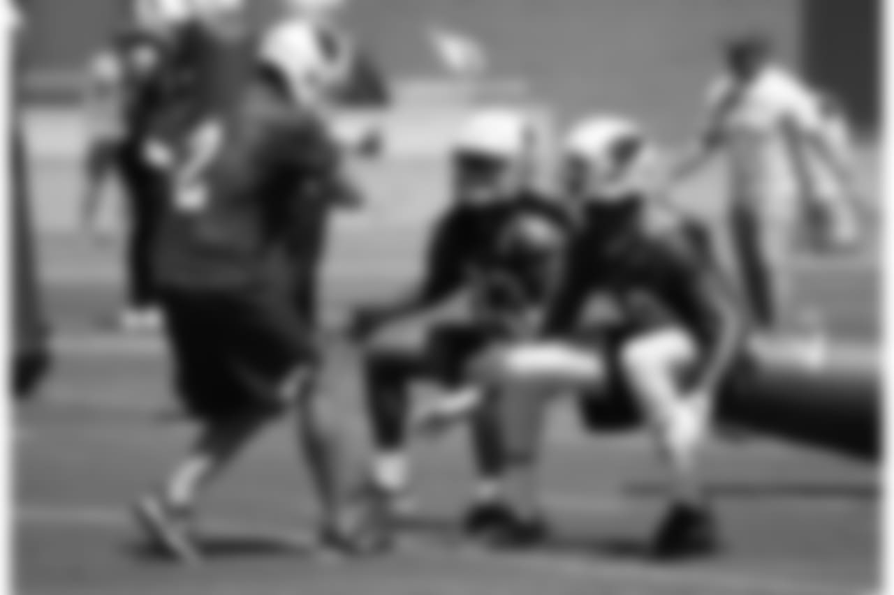 WR Corey Willis (83) and WR Carlton Agudosi practice their special teams coverage