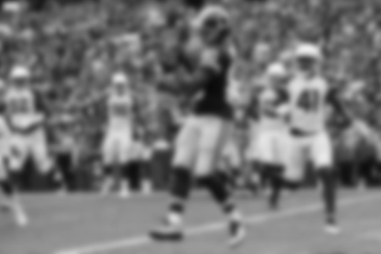Redskins WR Jamison Crowder comes up with the catch