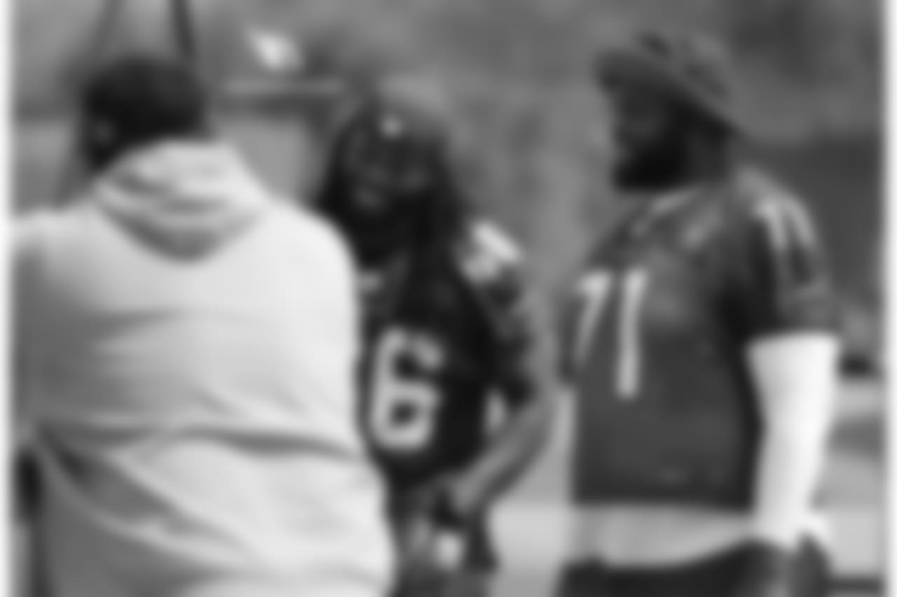 C Josh Allen (left) and T Andre Smith