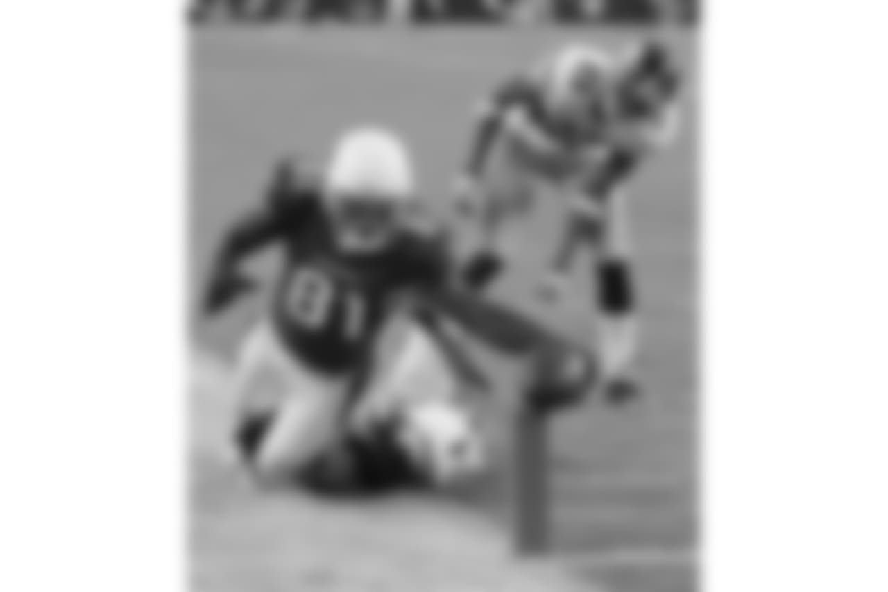WR Anquan Boldin stretches for the pylon in 2008