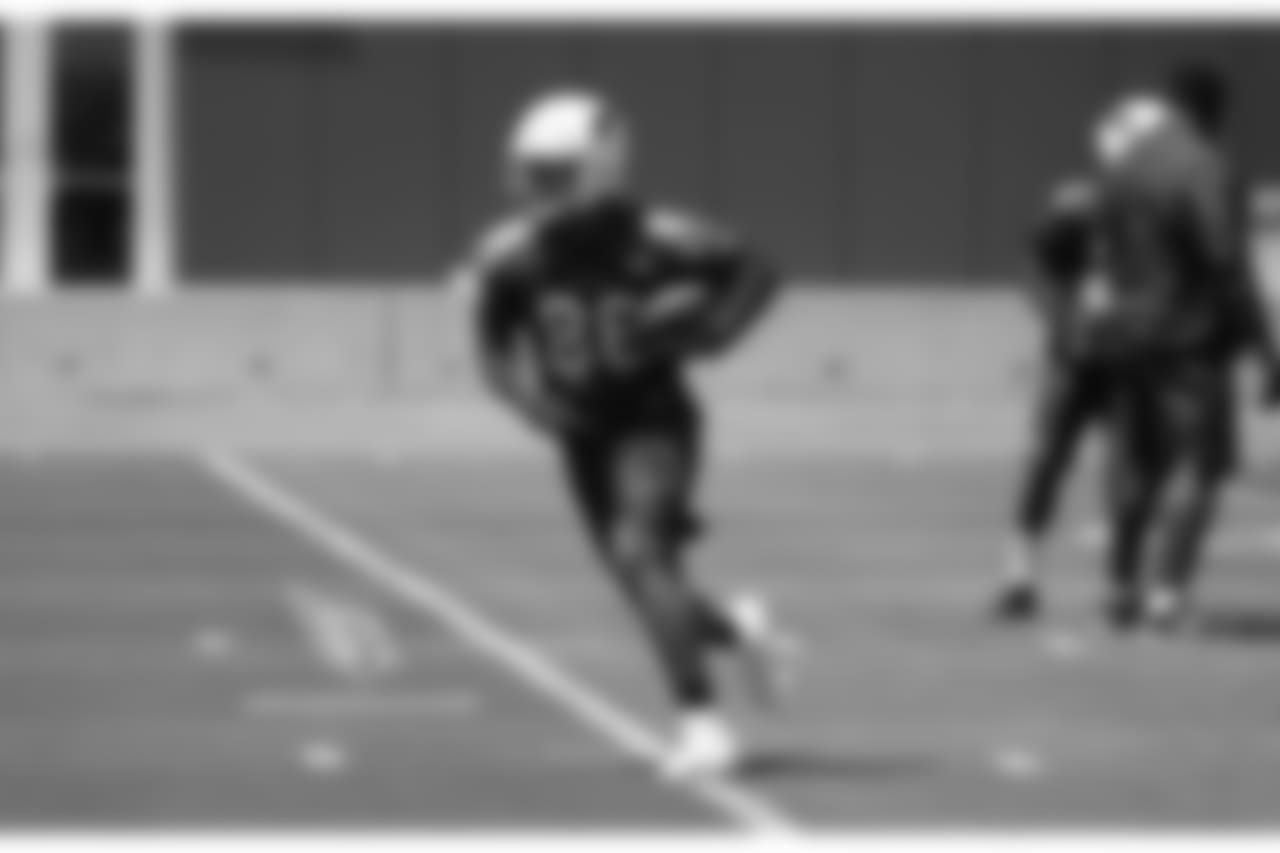 TE Ricky Seals-Jones