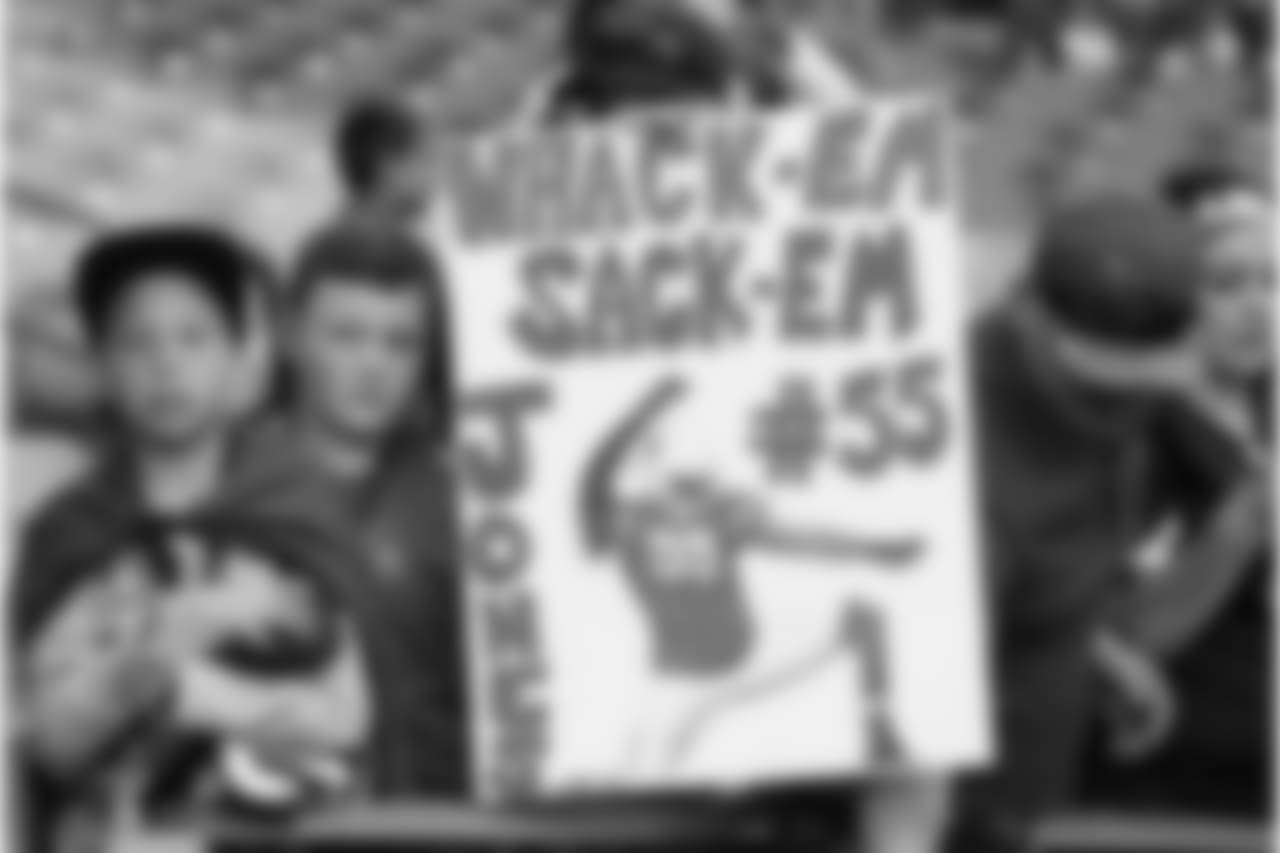 Chandler Jones fans