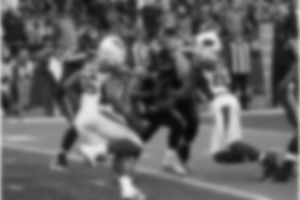 Chandler Jones gets a sack